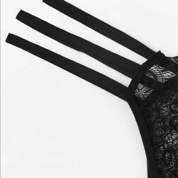 NEW❤️ Black criss cross cut out lingerie set - Picture 3 of 4